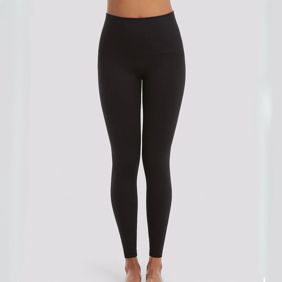 SPANX Seamless Leggings ⭐️ - Picture 4 of 9